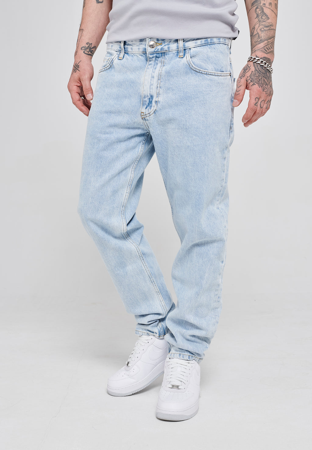 2Y Tapered Denim Jeans Light Blue