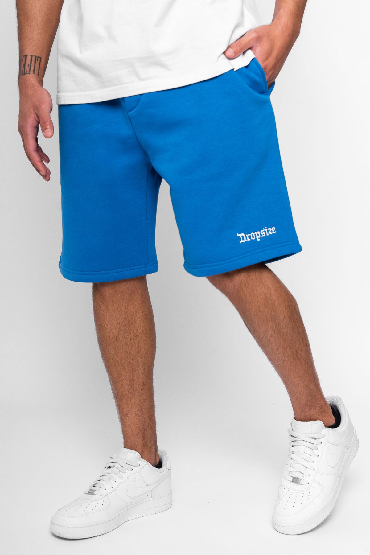 Dropsize Heavy Sweat Embo Sweatshorts Royal Blue