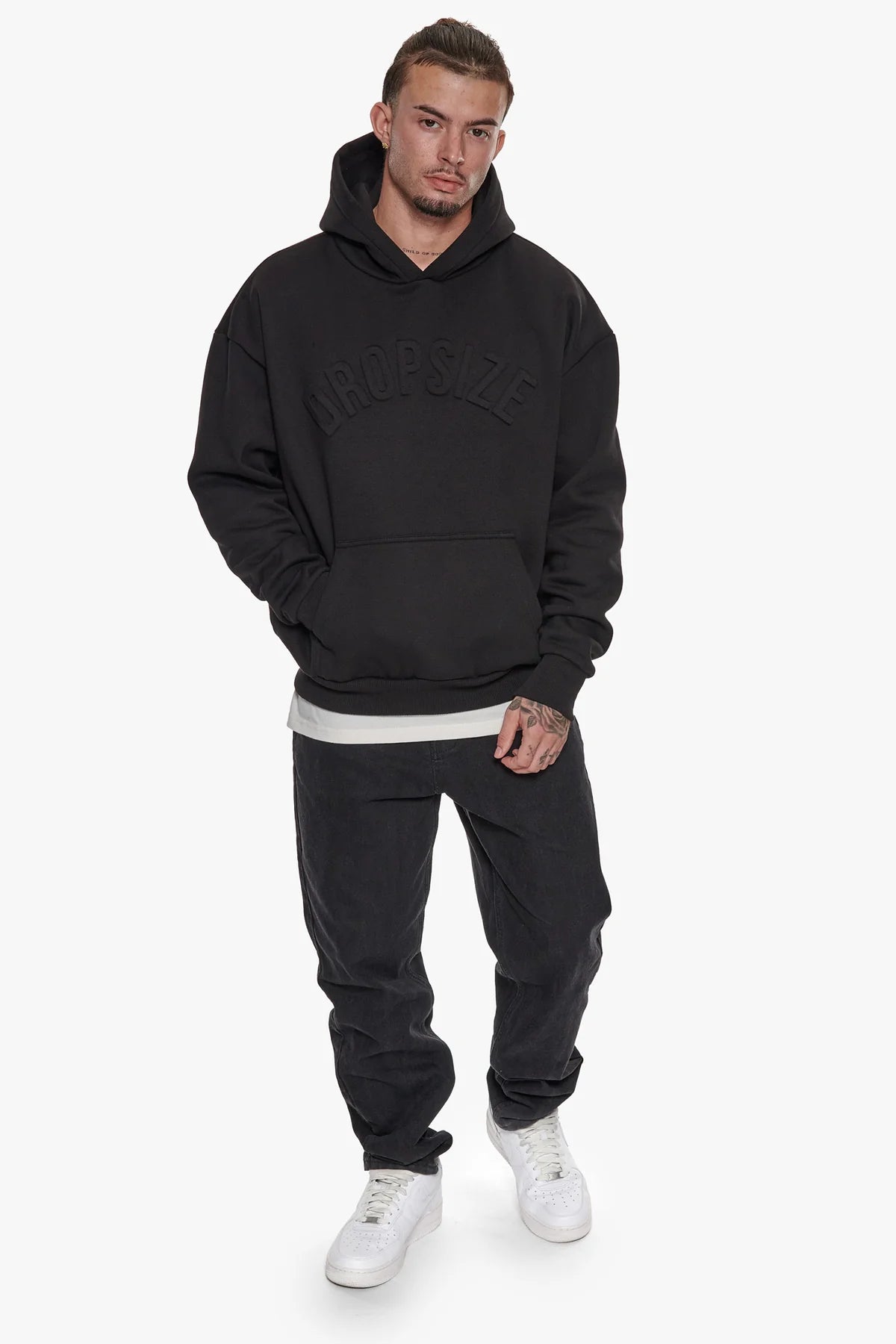 Dropsize Heavy Oversize Mid HD Hoodie Black Embossed