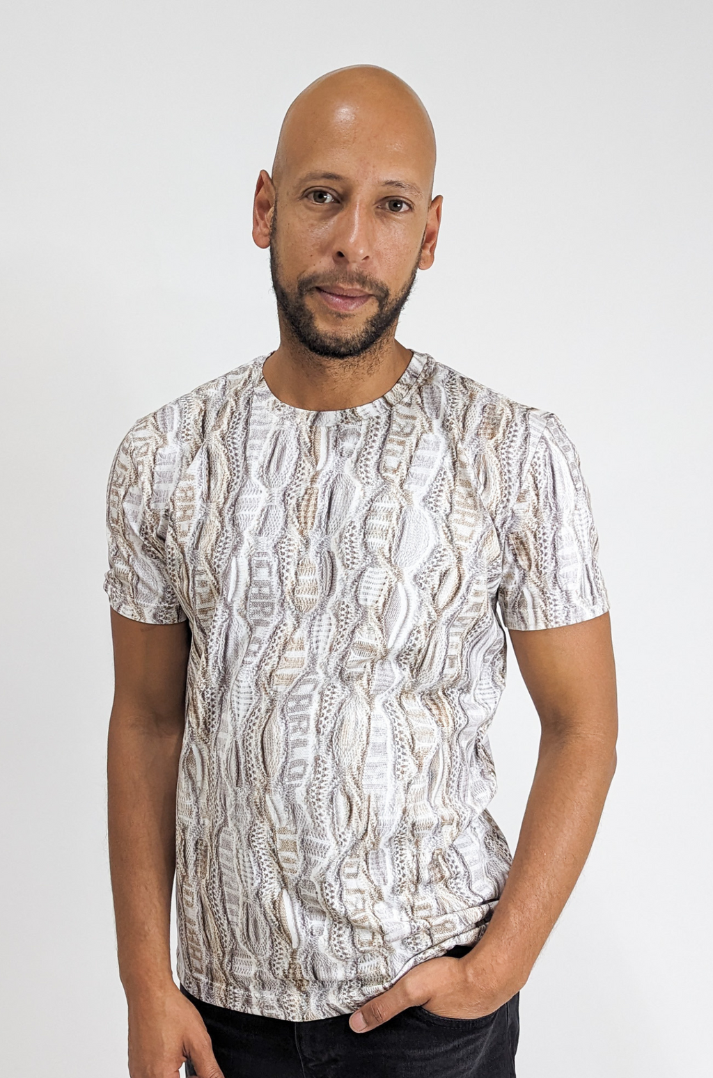 Carlo Colucci All Over Print T-Shirt Creme