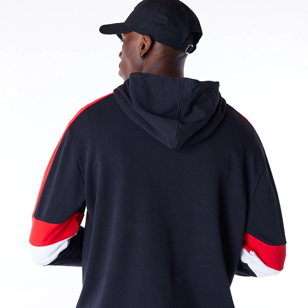 New Era Colour Block Oversize Hoodie Chicago Bulls Black/Red - Soulsideshop
