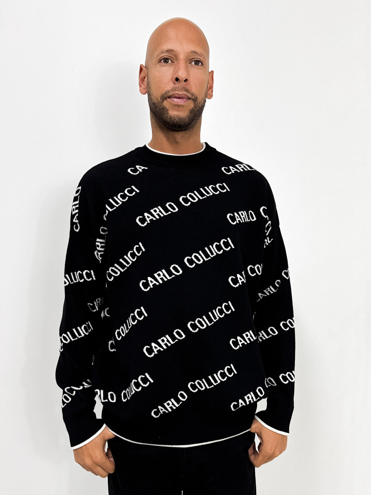 Carlo Colucci Strick All Over Logo Pullover Black - Soulsideshop