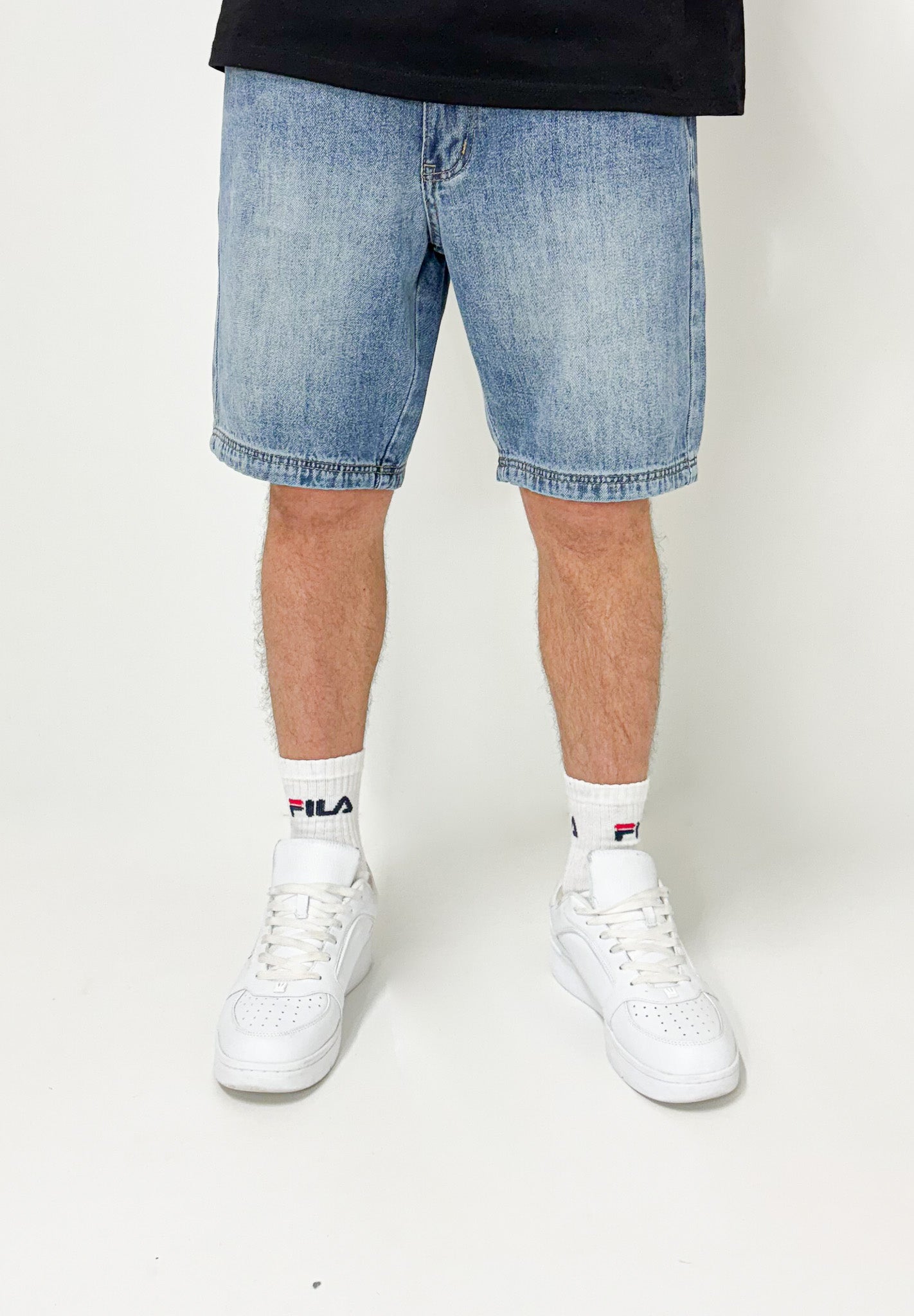 Supreme white shorts hotsell