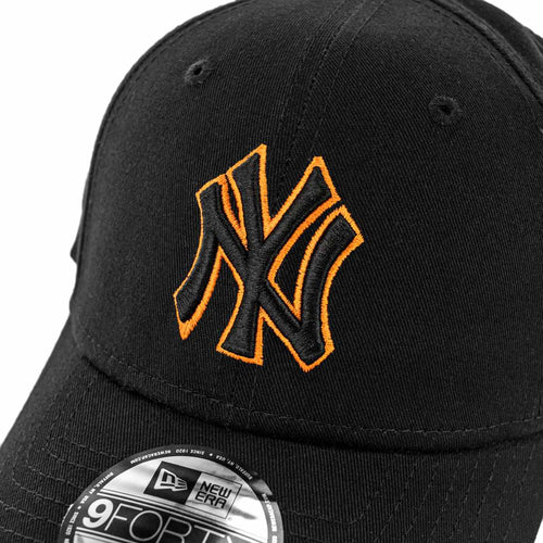 New Era New York Yankees MLB Team Outline 940 Cap Black - Soulsideshop