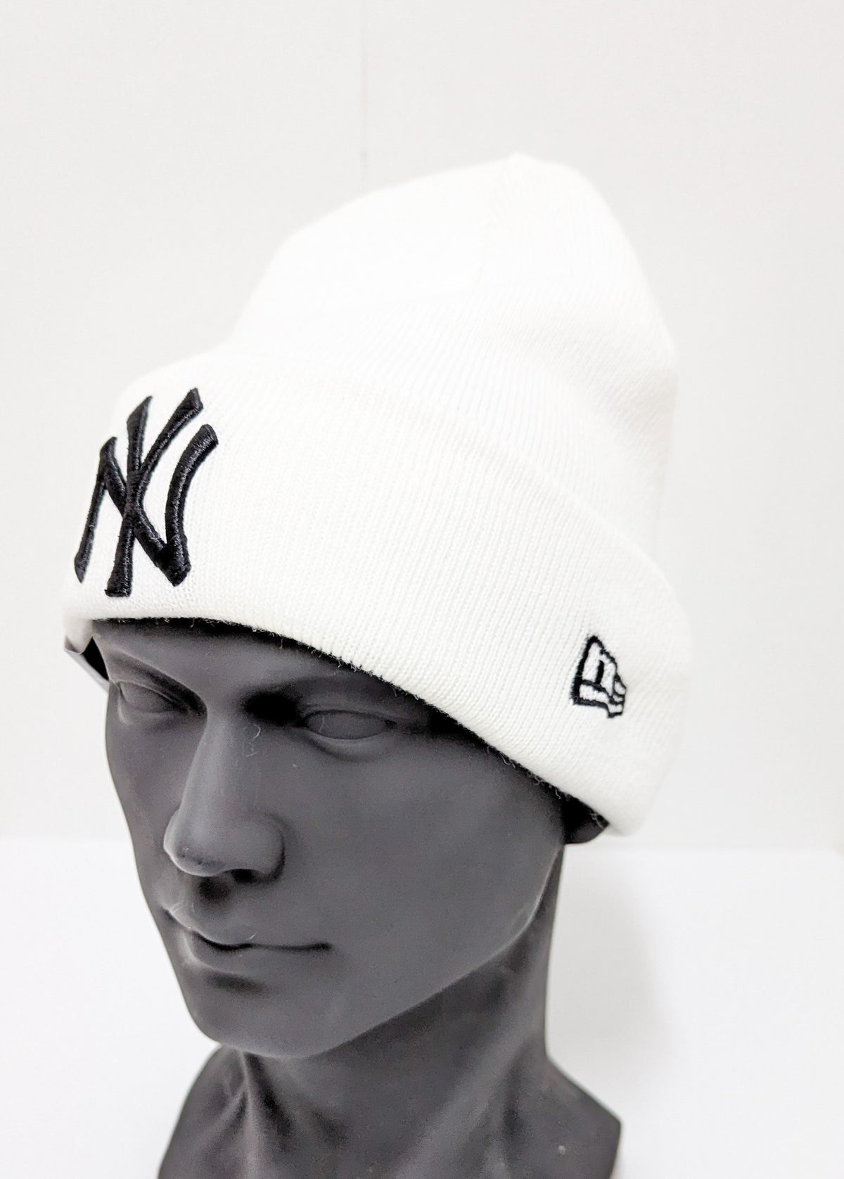 New Era MLB Cuff 1624 New York Yankees White/Black