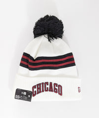 New Era NBA Pom Chicago Knit Beanie White Black Red