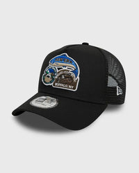 New Era Outdoor Patch Trucker Cap Black - Soulsideshop