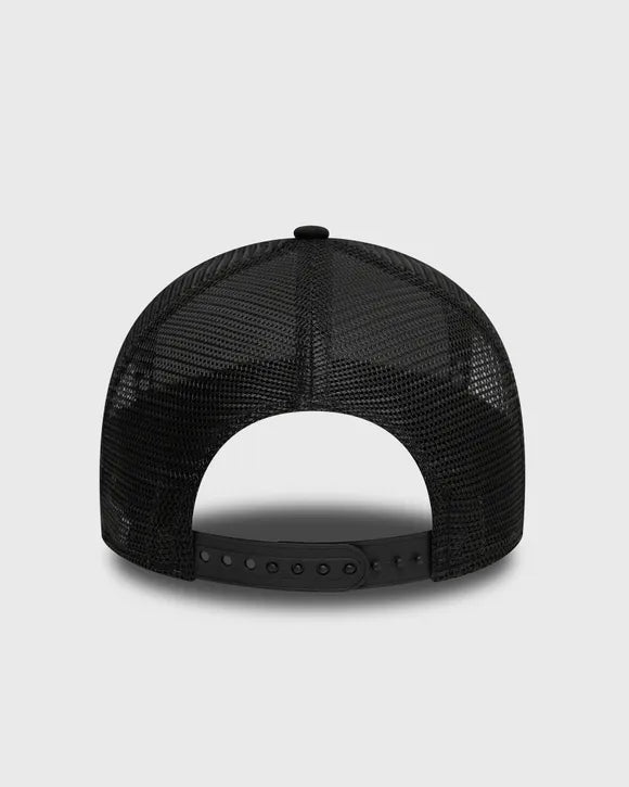 New Era Outdoor Patch Trucker Cap Black - Soulsideshop
