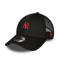 New York Yankees Home Field 9FORTY Trucker Cap Black