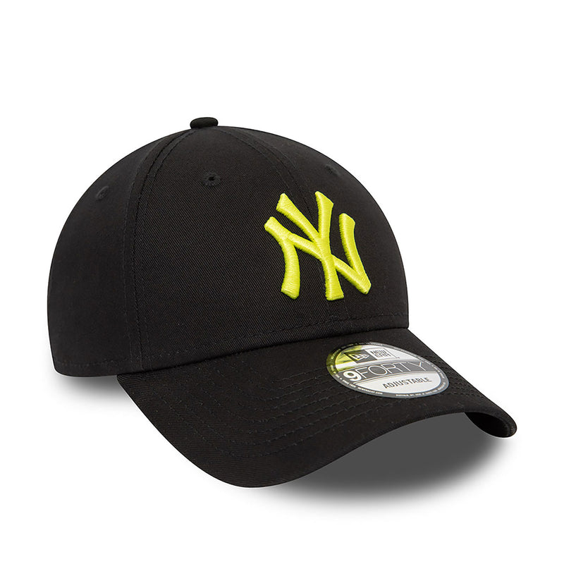 New Era New York Yankees League Essential 9FORTY Verstellbare Cap Black/Yellow