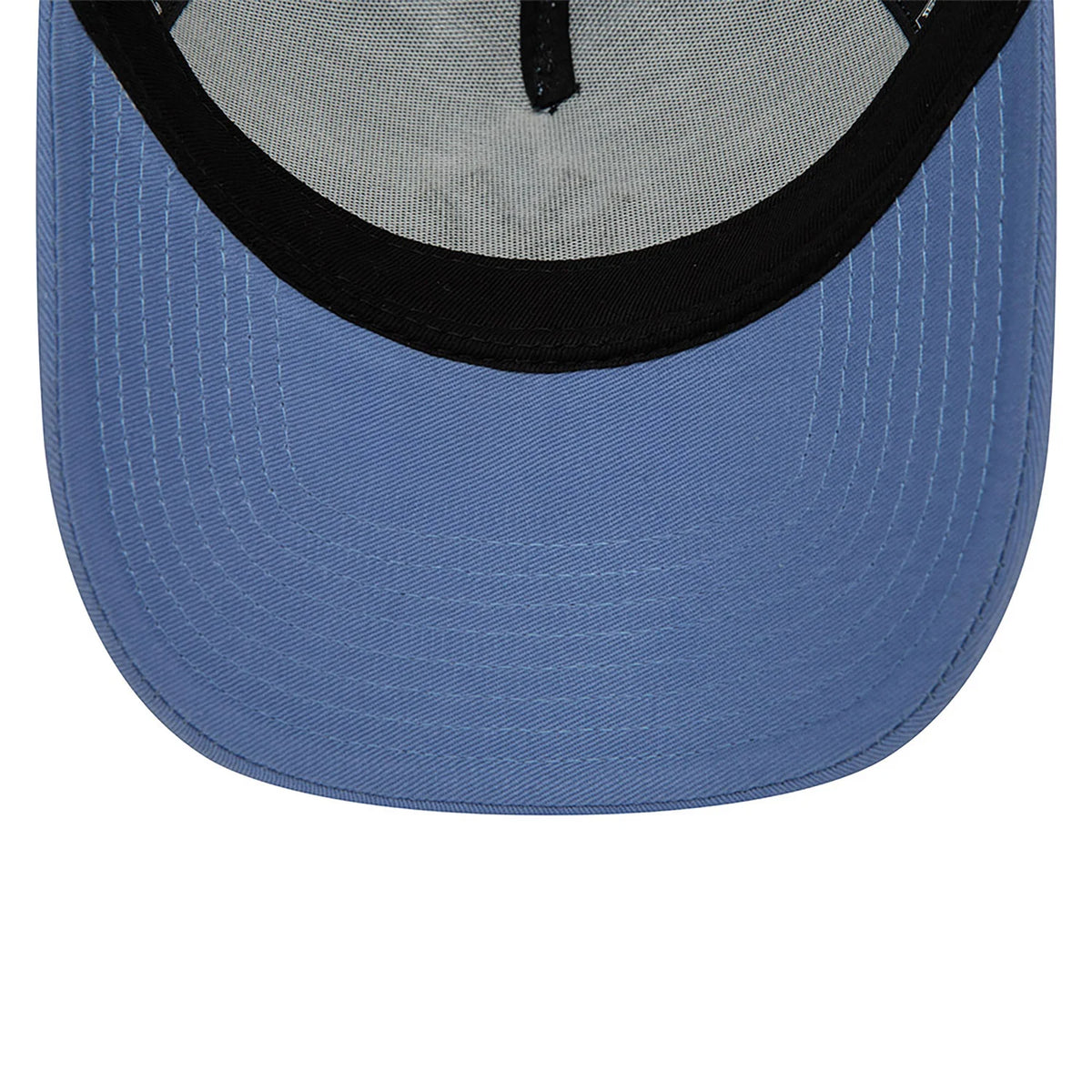 New Era New York Yankees League Essential Trucker Cap Blue