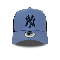 New Era New York Yankees League Essential Trucker Cap Blue