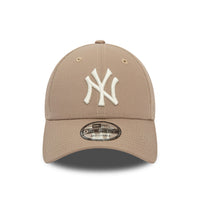 New Era New York Yankees League Essential 9FORTY Verstellbare Cap Beige