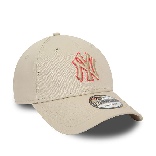 New York Yankees MLB Team Outline 9FORTY Verstellbare Cap Beige