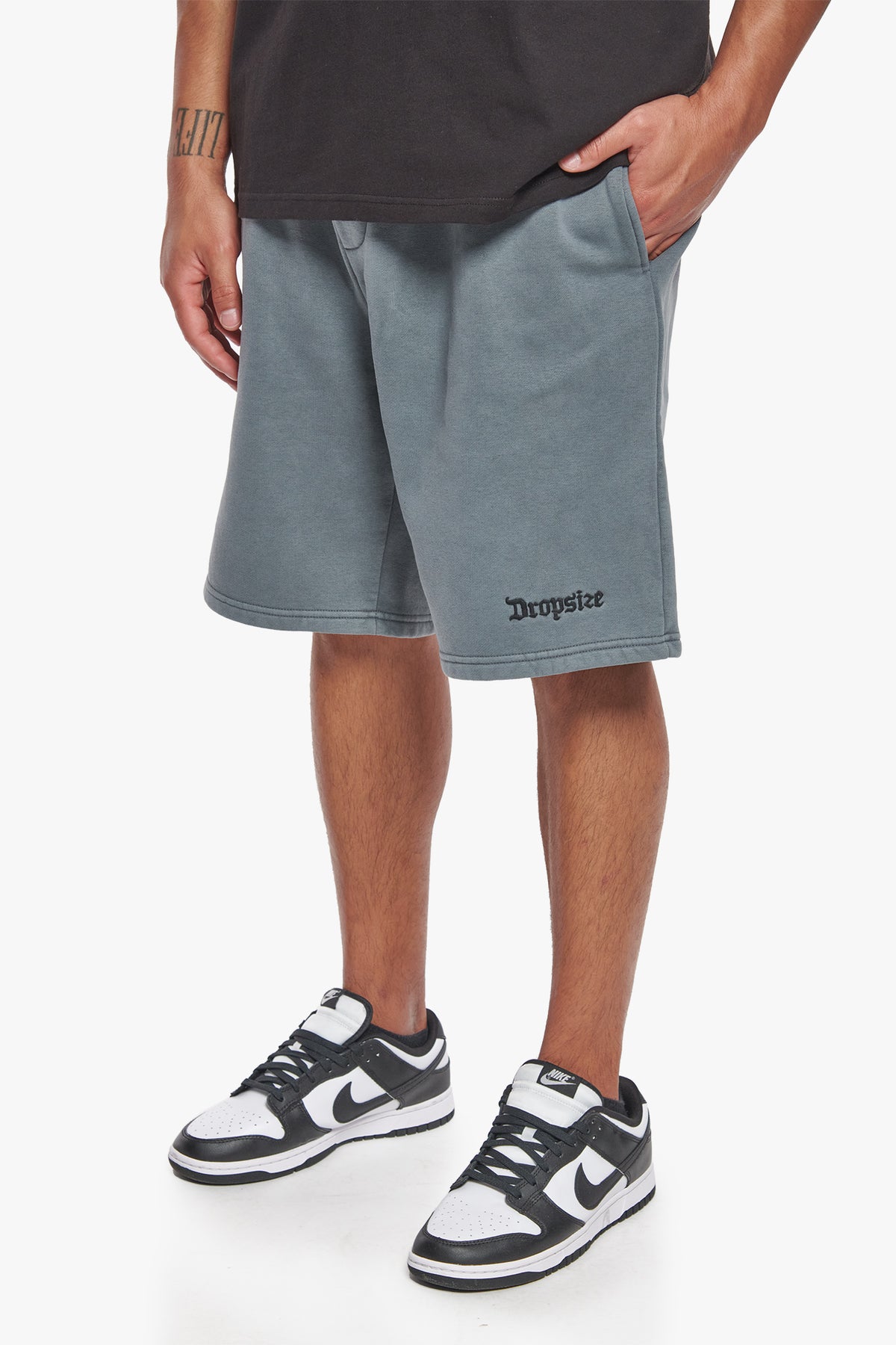 Dropsize Heavy Sweat Embo Sweatshorts Washed Grey