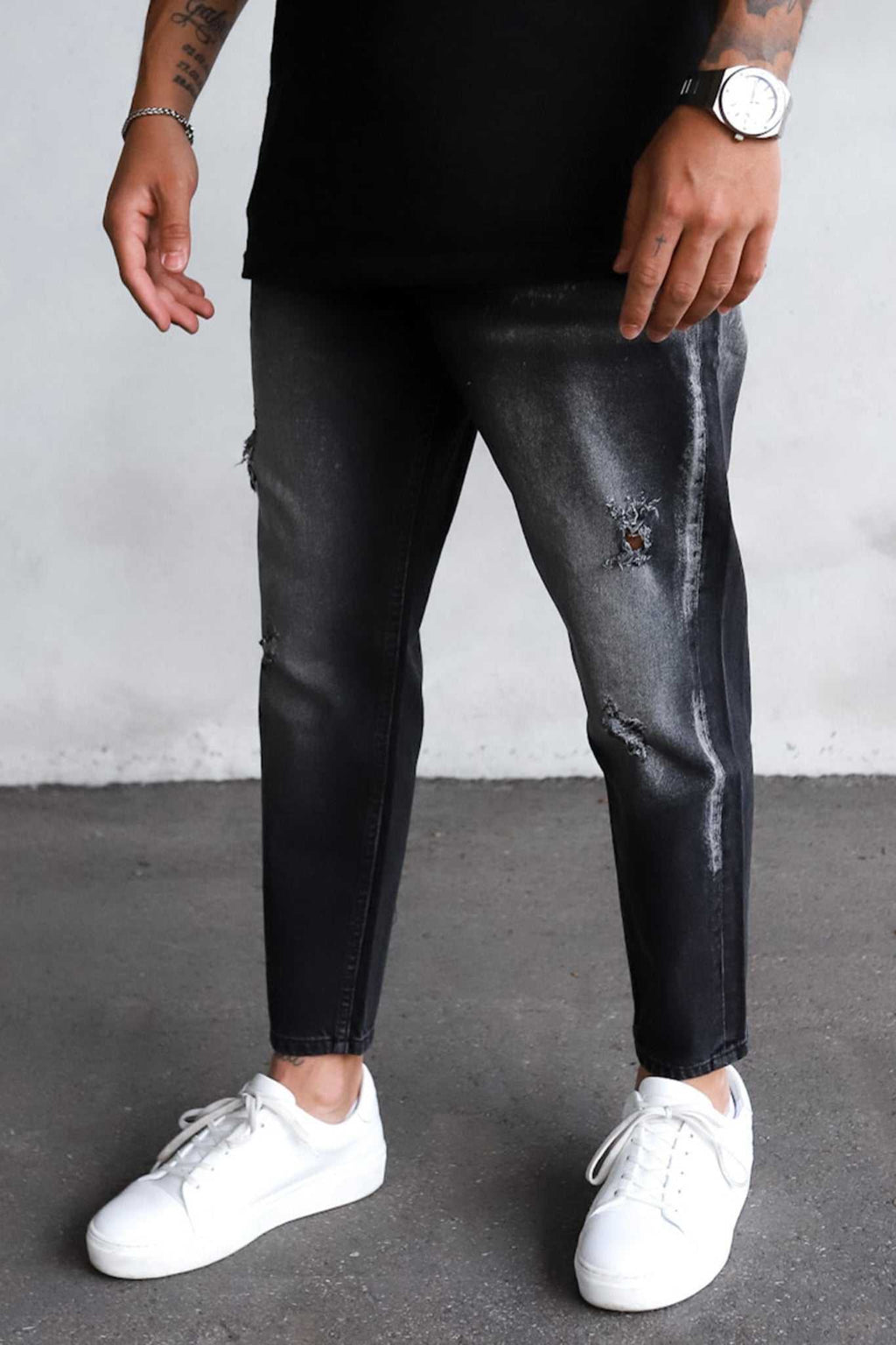 2Y Destroyed Relaxed Denim Jeans Washed Black