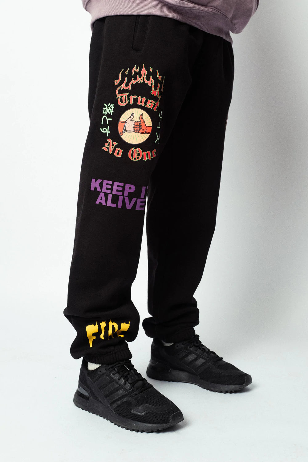 Dropsize Heavy Trust No One Sweatpants Black