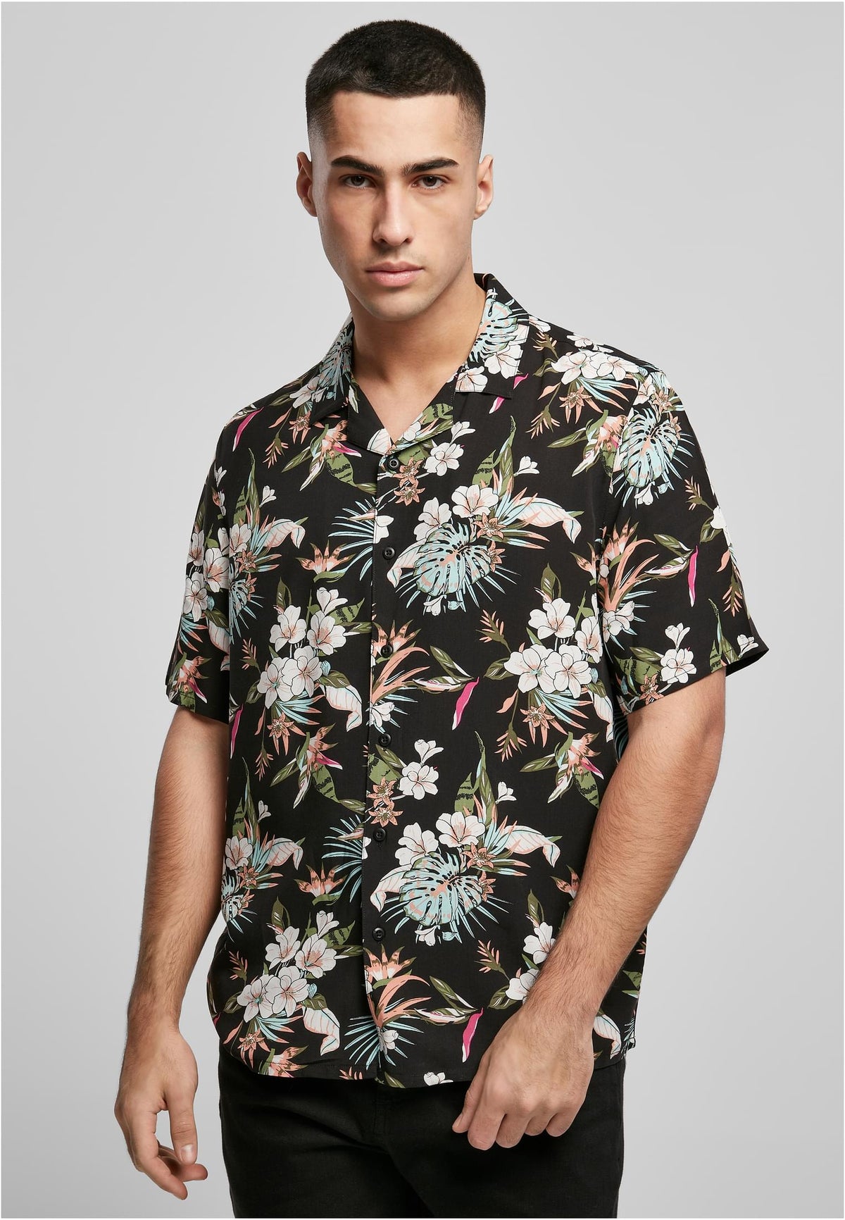 Urban Classics Viscose A OP Resort T-Shirt Black Tropical