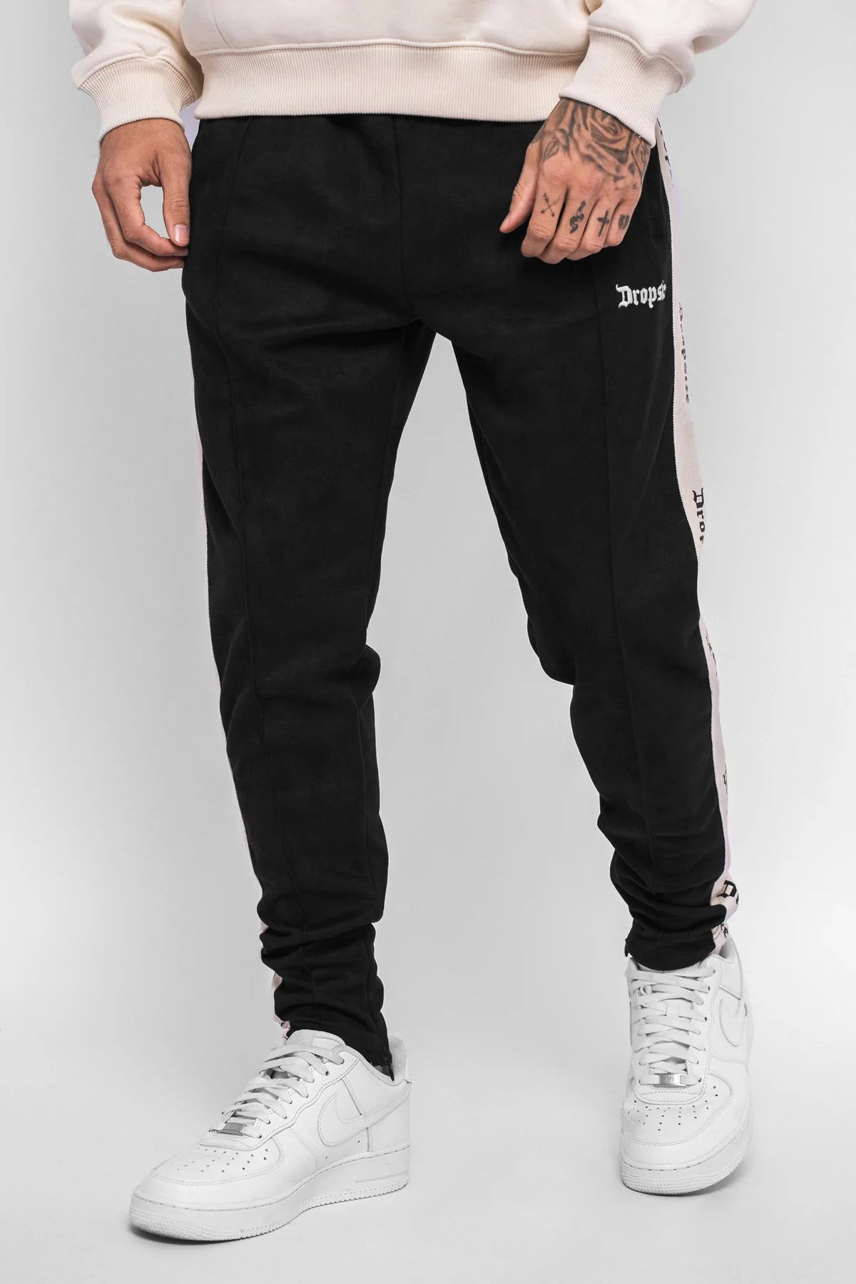 Dropsize Velour Jogger Black