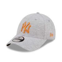 New Era New York Yankees 9FORTY® Cap Light Grey