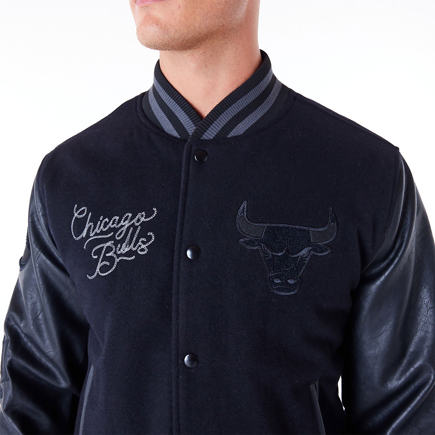 New Era Chicago Bulls NBA Patch College Jacke Black