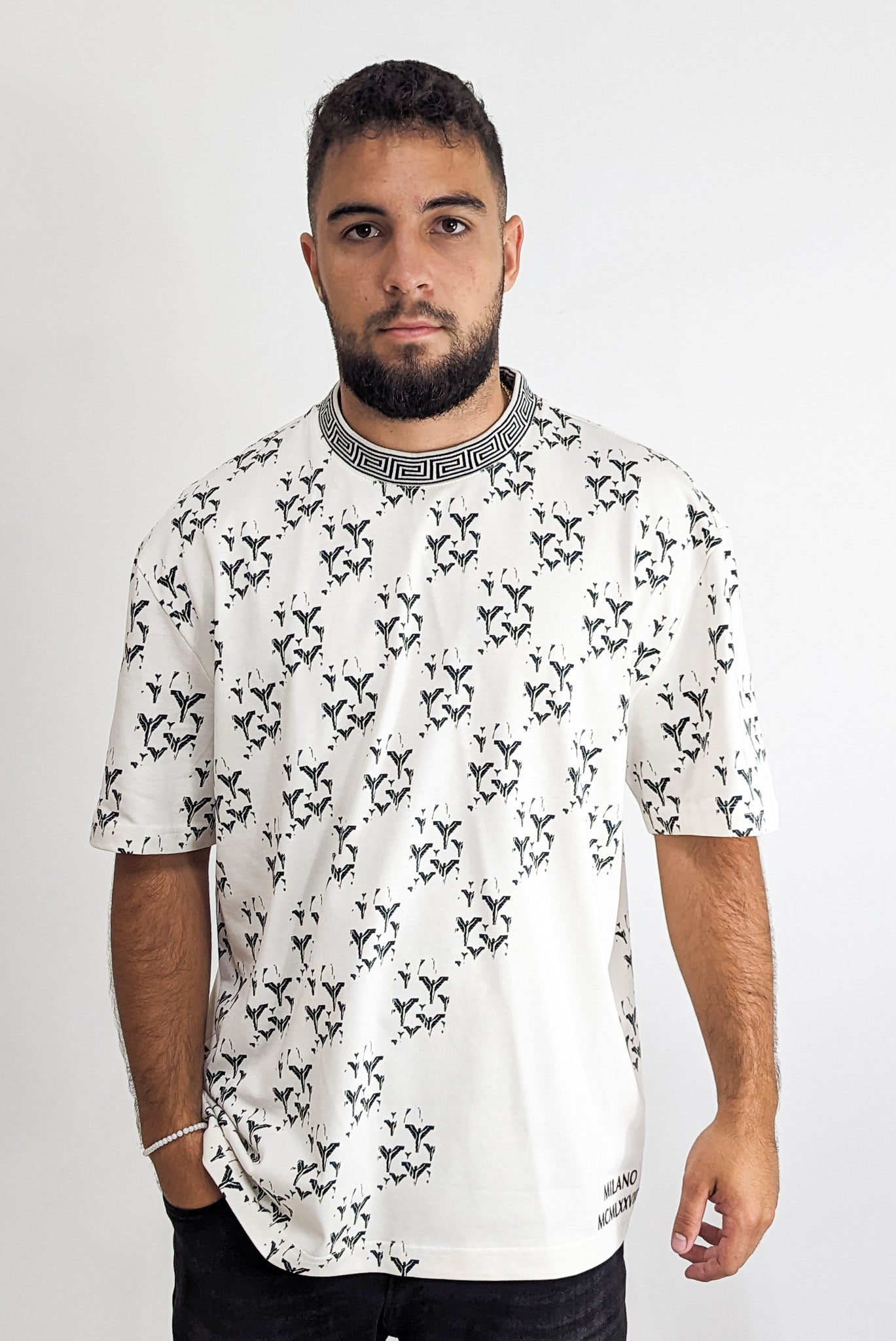 Carlo Colucci Milano All Over Print T-Shirt White Carlo Colucci Milano All Over Print T-Shirt White