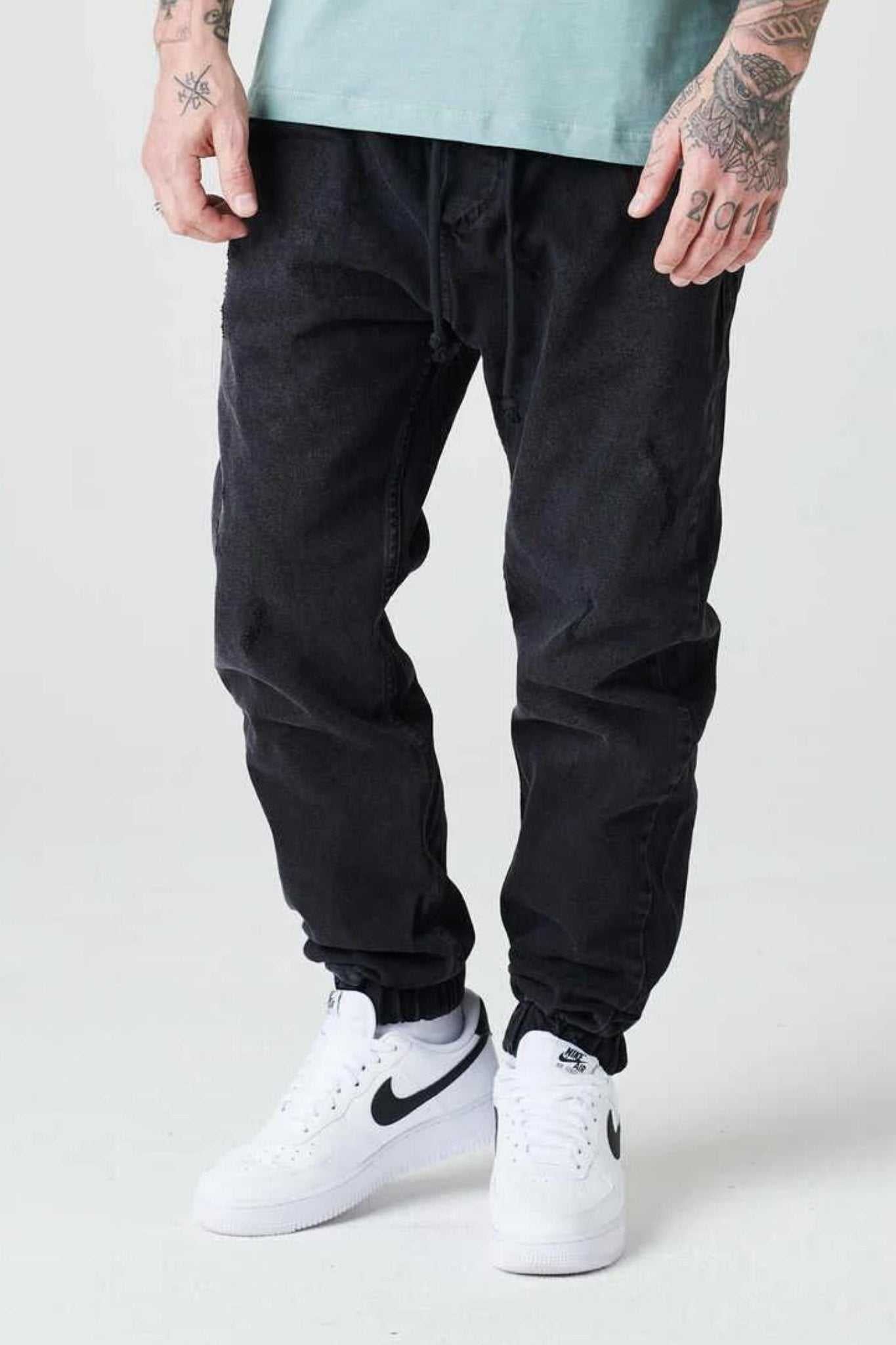 2Y Distressed Balloon Fit Denim Jeans Black
